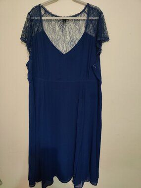 Torrid Dress - Size 28 / 5X